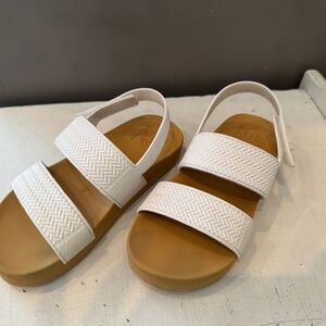 Reef White and Tan Minimalist Sandals